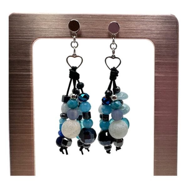 Pendientes originales hechos a mano. El mundo de Lúa, complementos artesanales con diseños exclusivos y únicos, pintados a mano
