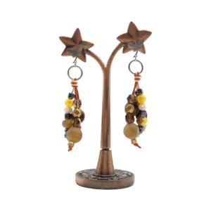 Pendientes originales hechos a mano. El mundo de Lúa, complementos artesanales con diseños exclusivos y únicos, pintados a mano