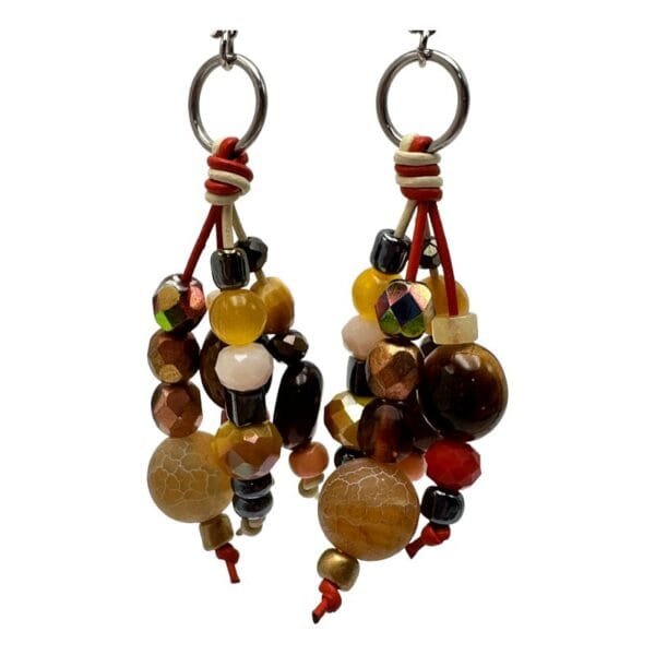 Pendientes originales hechos a mano. El mundo de Lúa, complementos artesanales con diseños exclusivos y únicos, pintados a mano