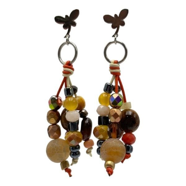 Pendientes originales hechos a mano. El mundo de Lúa, complementos artesanales con diseños exclusivos y únicos, pintados a mano