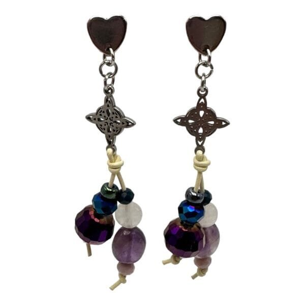Pendientes originales hechos a mano. El mundo de Lúa, complementos artesanales con diseños exclusivos y únicos, pintados a mano