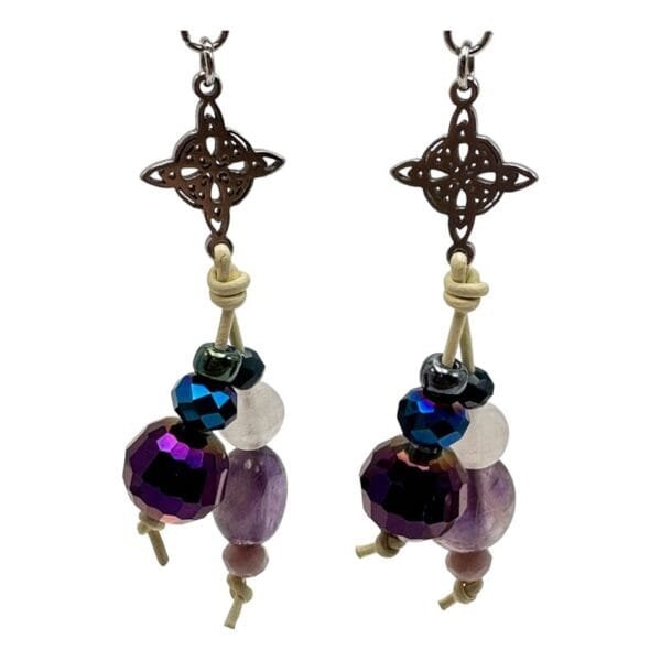 Pendientes originales hechos a mano. El mundo de Lúa, complementos artesanales con diseños exclusivos y únicos, pintados a mano