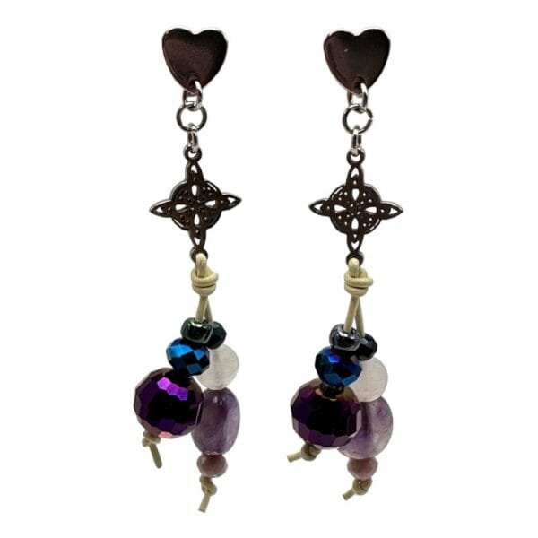 Pendientes originales hechos a mano. El mundo de Lúa, complementos artesanales con diseños exclusivos y únicos, pintados a mano